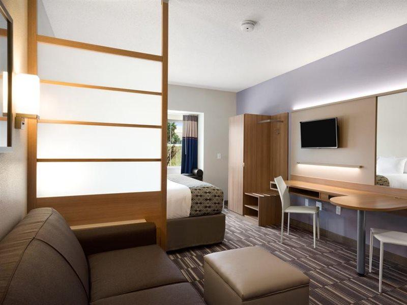 Microtel Inn & Suites By Wyndham Lynchburg Exterior foto